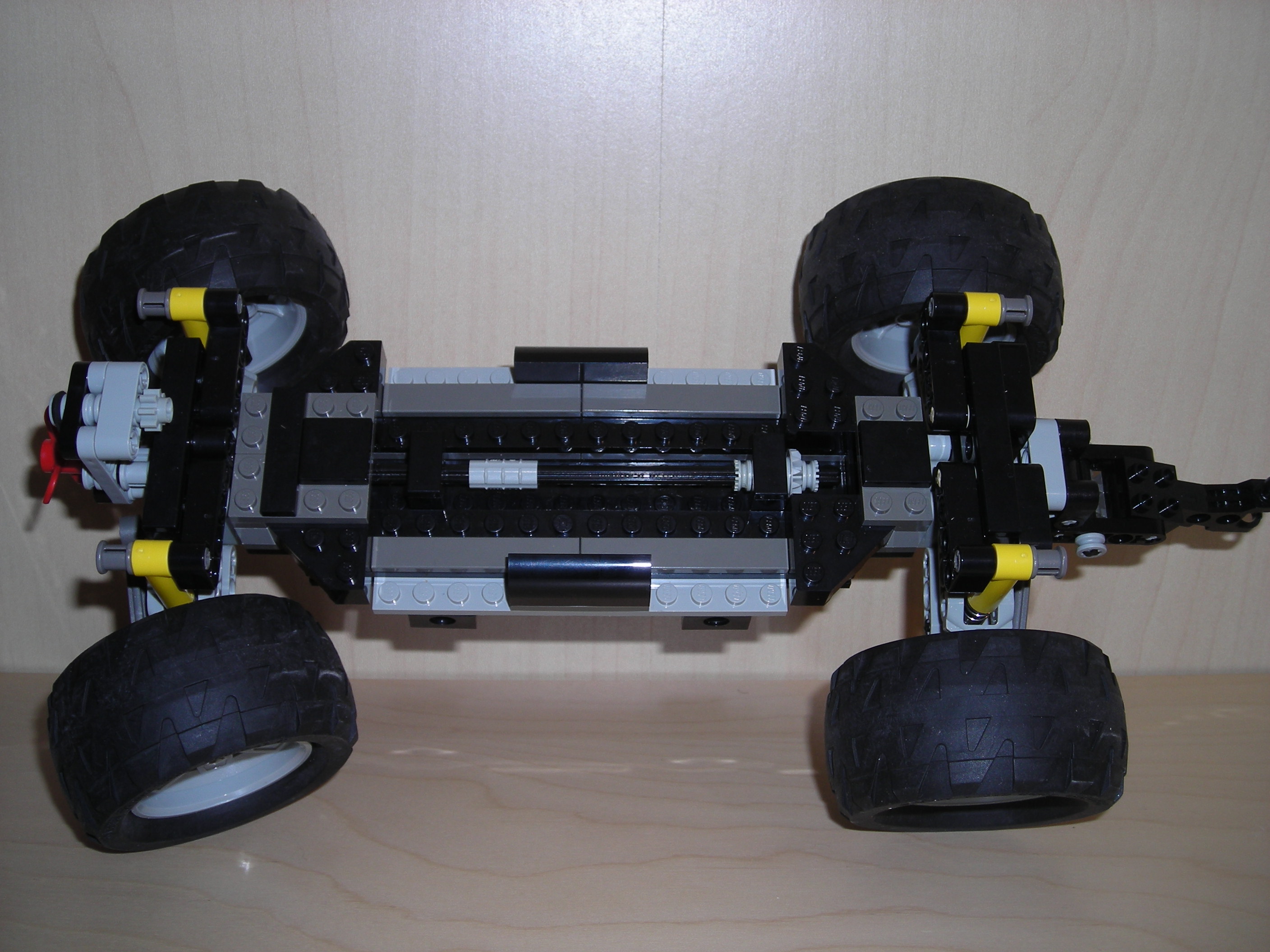4404_under_chassis.jpg