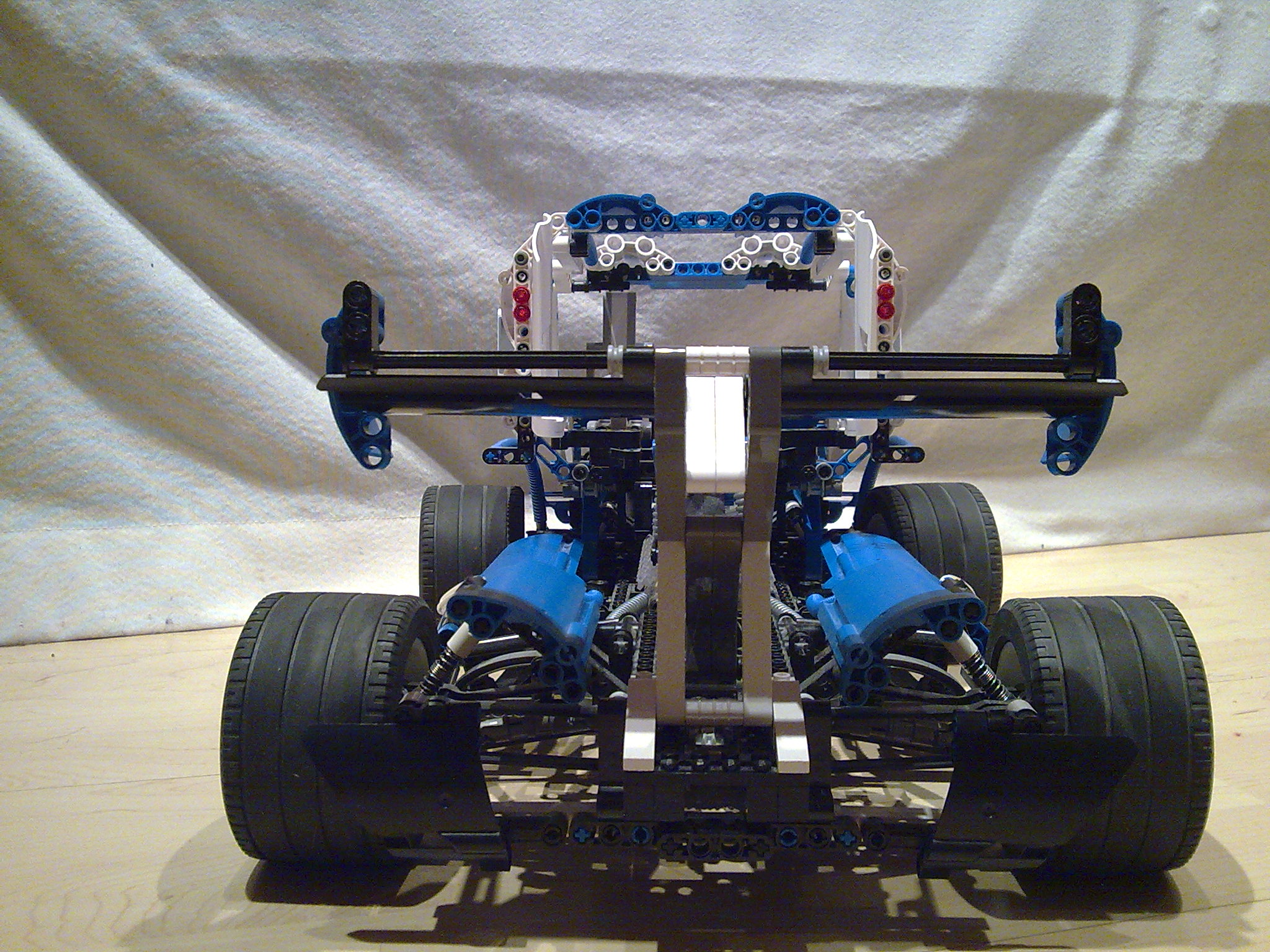 race_truck_blue_4.jpg