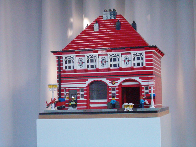 my-moc6.jpg