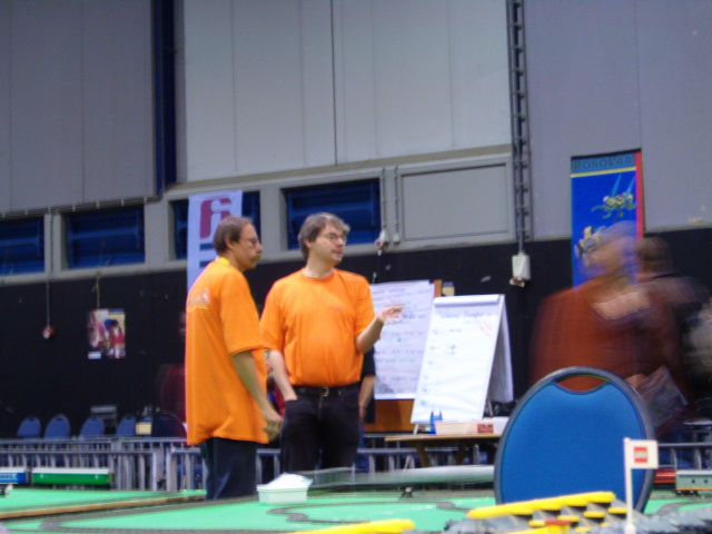 lw2004102.jpg