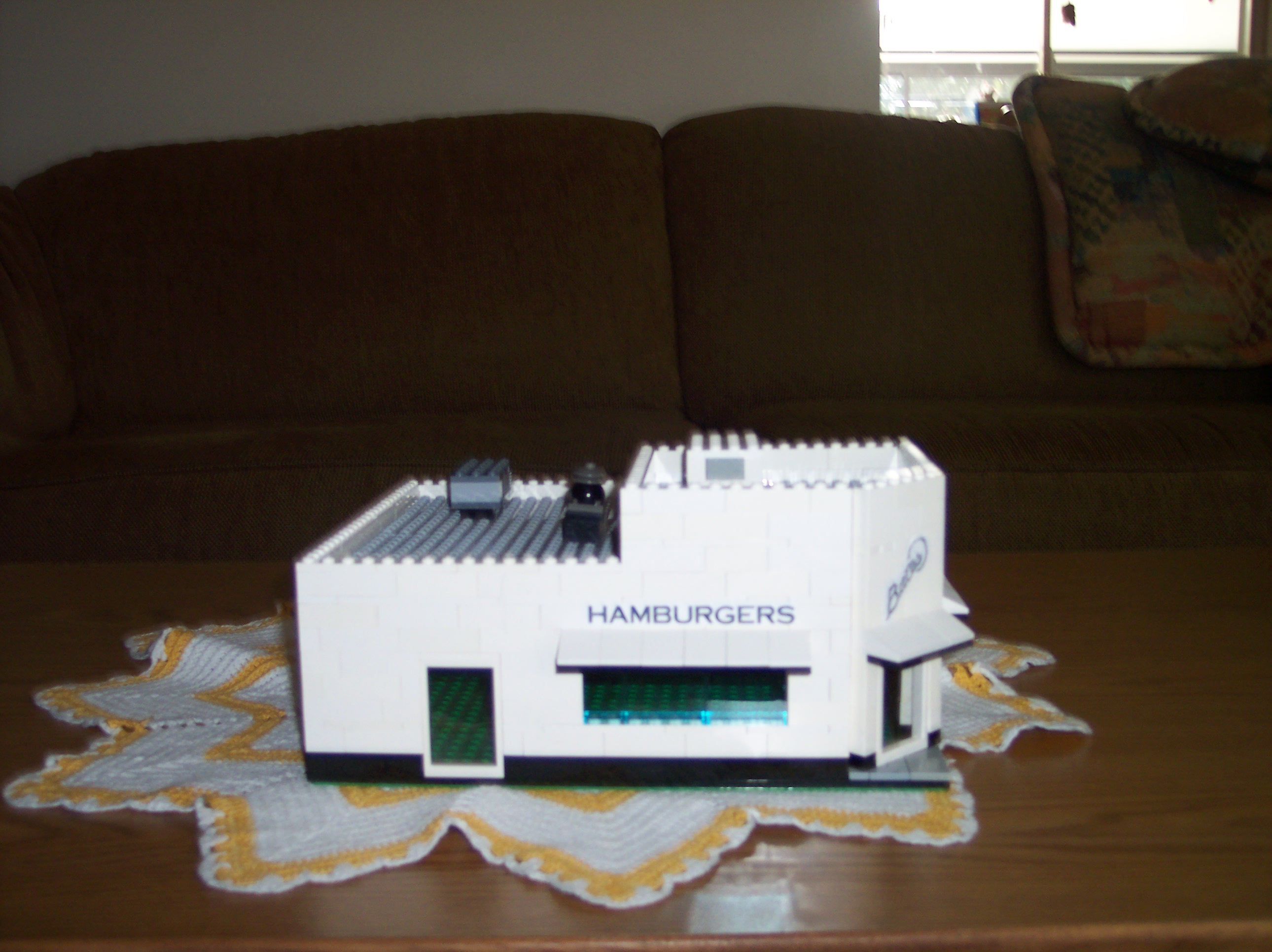 bates_burgers_moc_3-1-2009_5.jpg