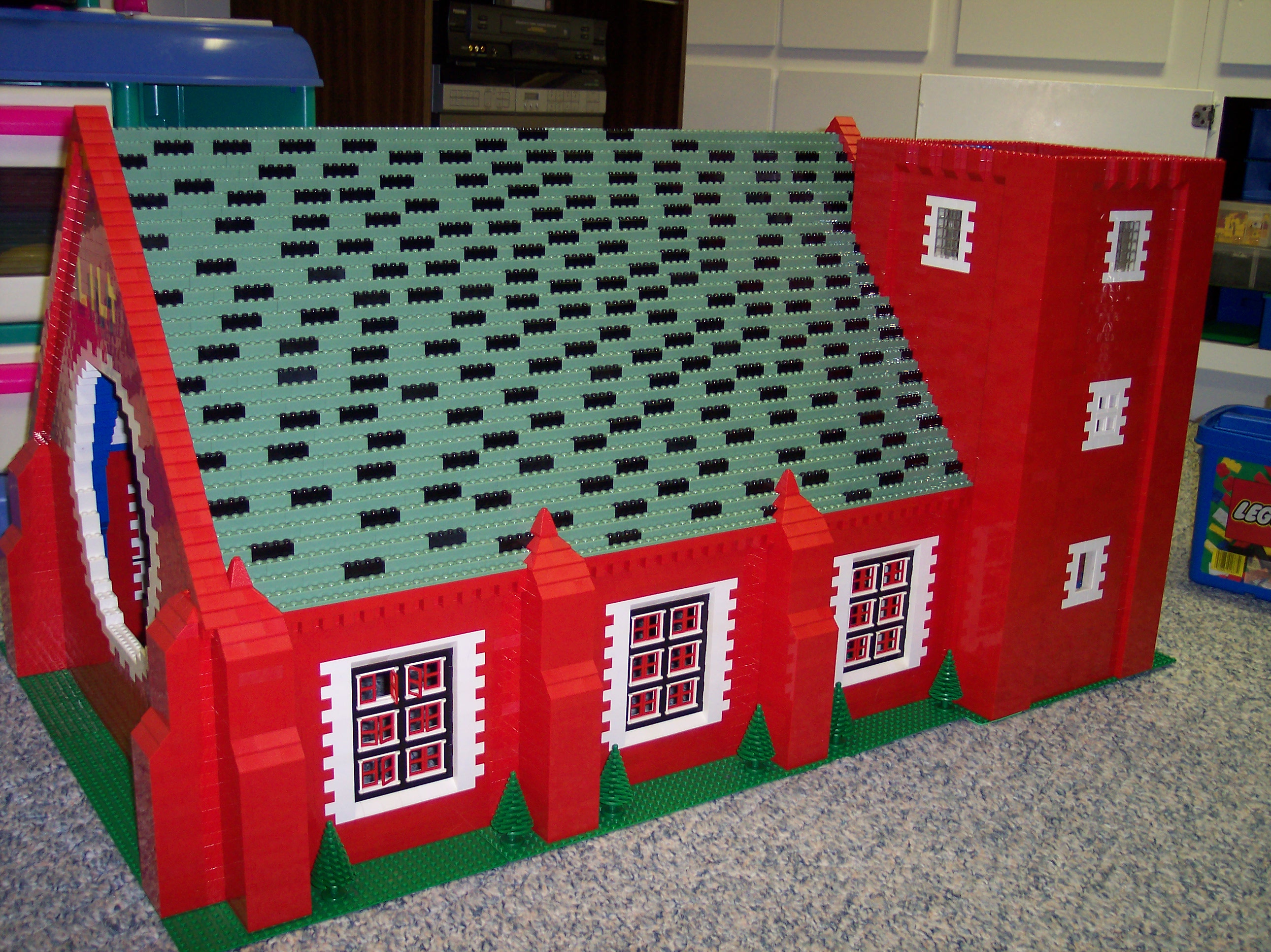lilys_lego_house_17_2005.jpg