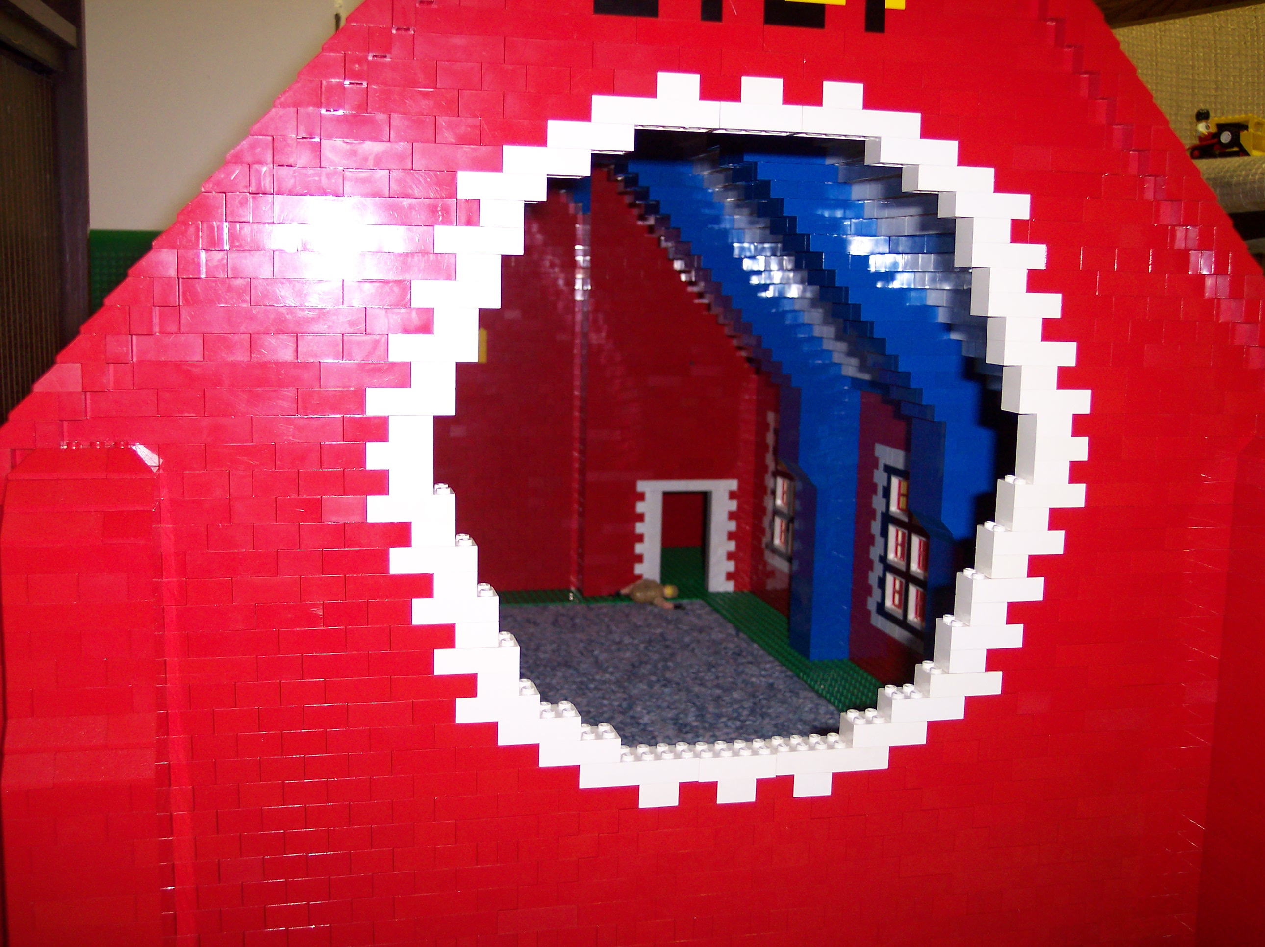 lilys_lego_house_37_2005.jpg