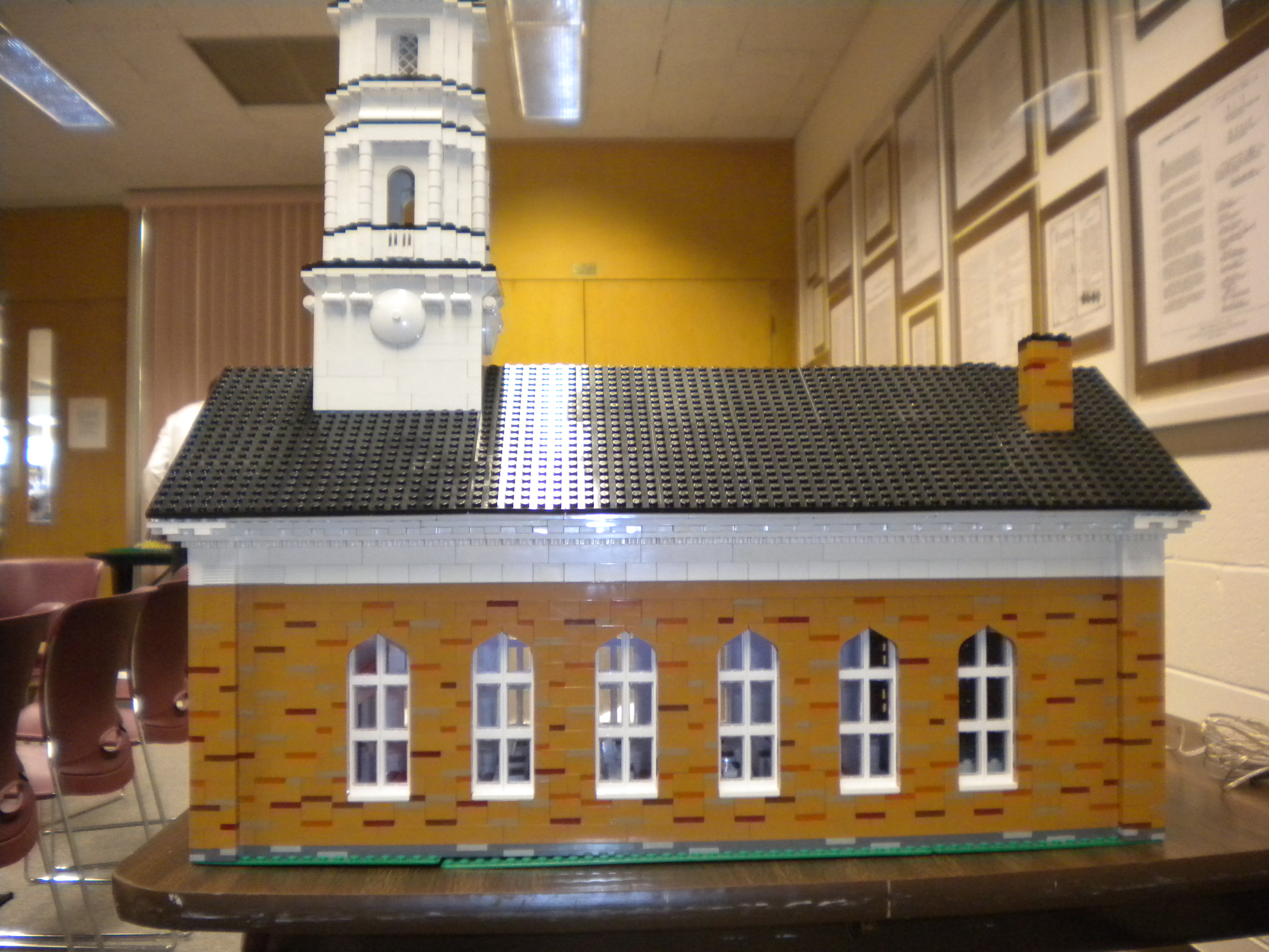 michlug_meeting_livonia_sandburg_library_11-12-2011_05.jpg