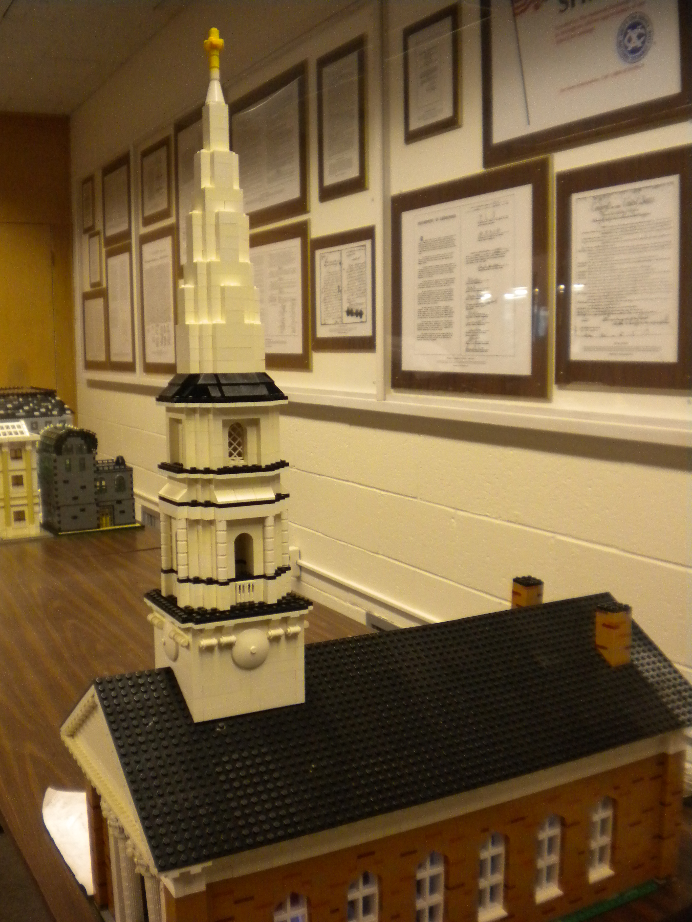 michlug_meeting_livonia_sandburg_library_11-12-2011_07.jpg