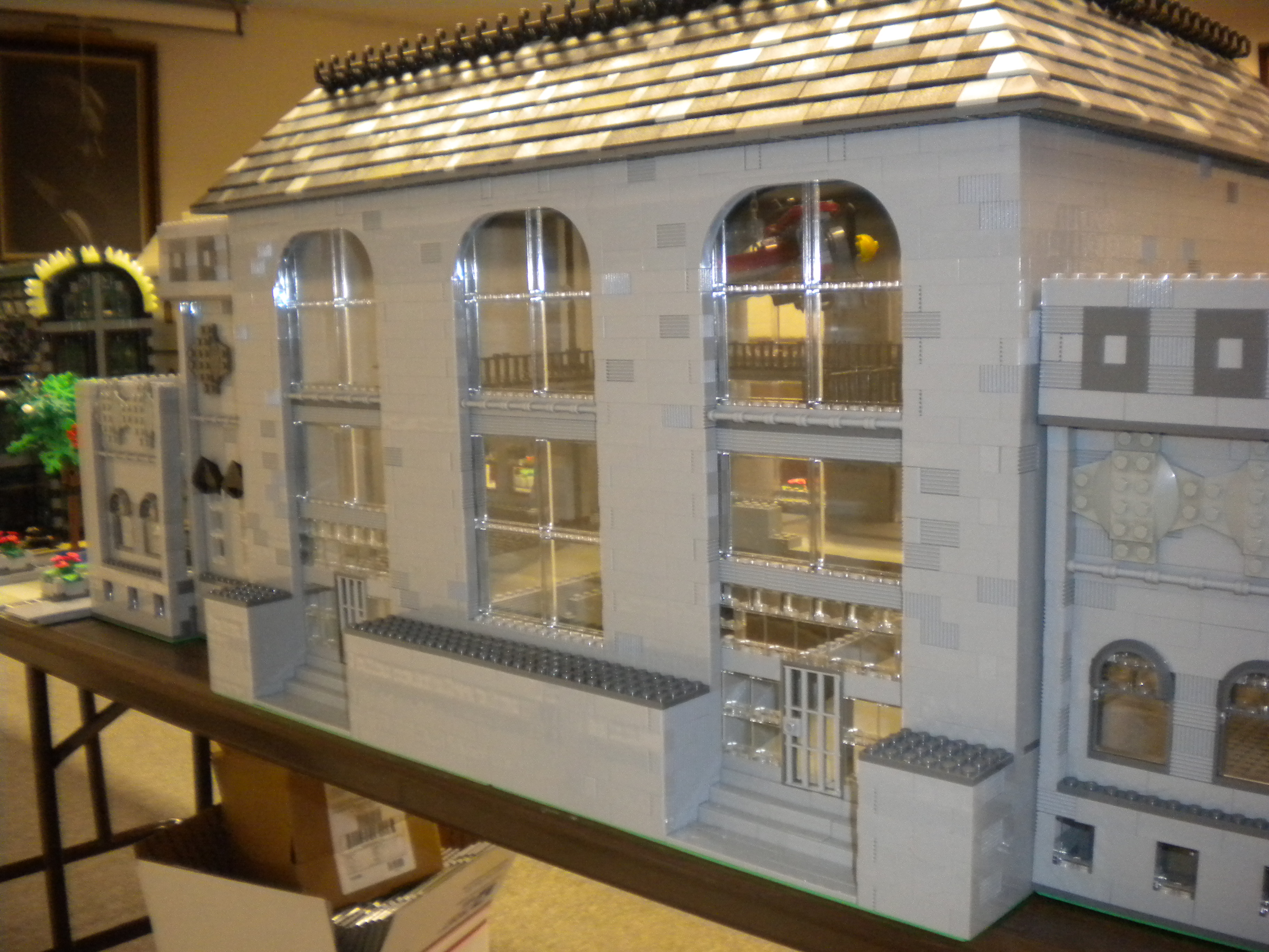 michlug_meeting_livonia_sandburg_library_11-12-2011_16.jpg