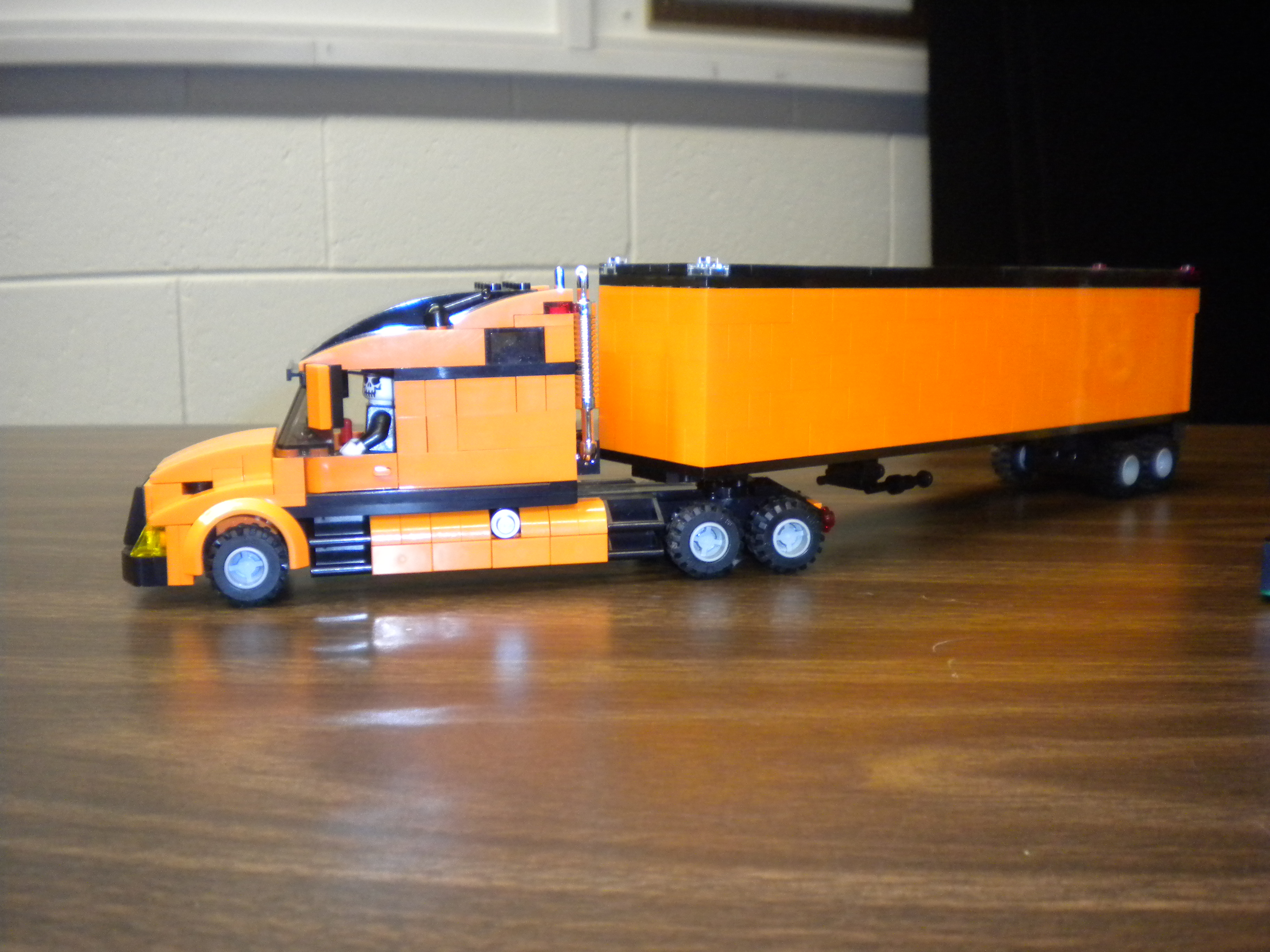 michlug_meeting_livonia_sandburg_library_11-12-2011_28.jpg