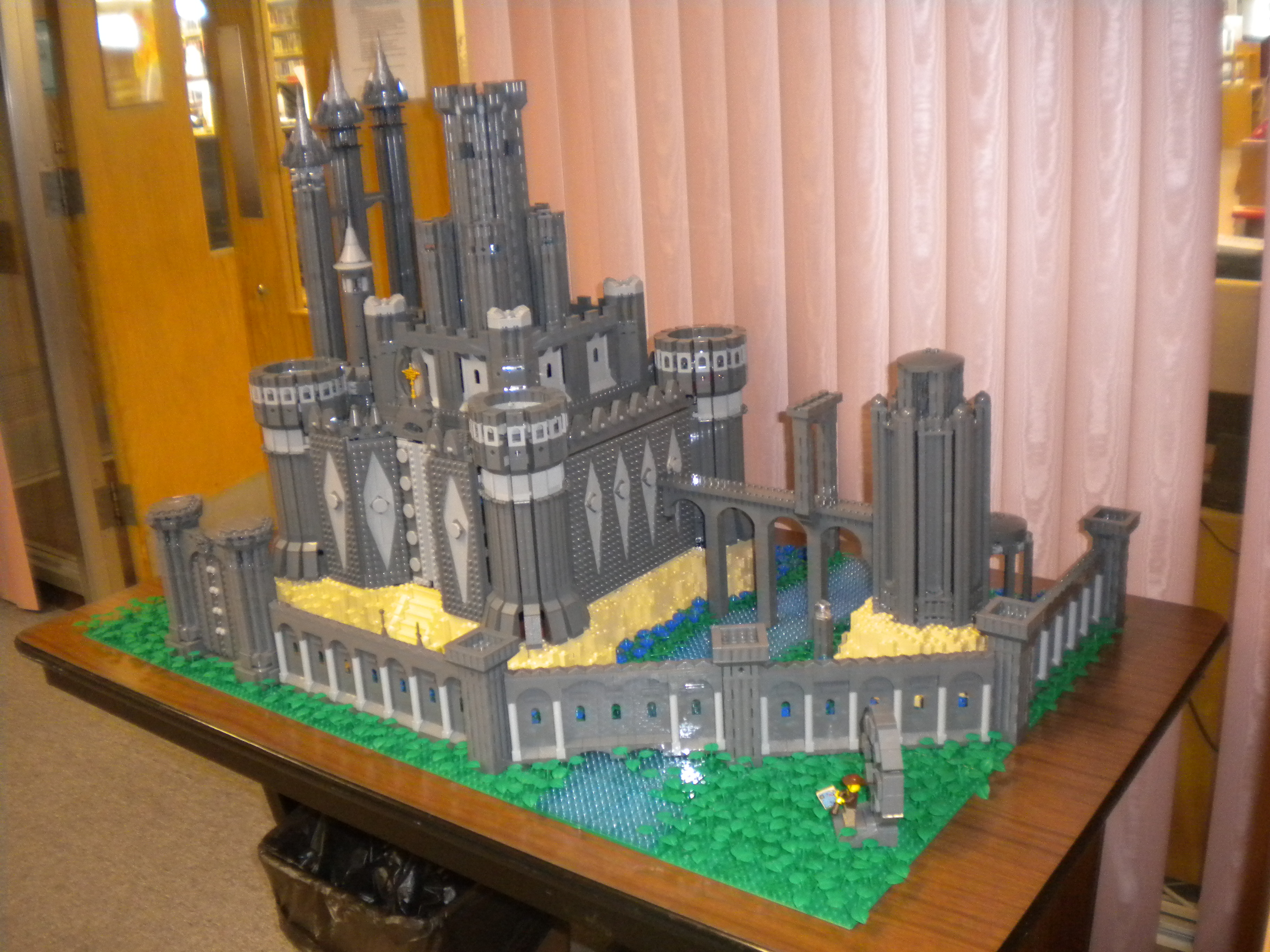 michlug_meeting_livonia_sandburg_library_11-12-2011_40.jpg