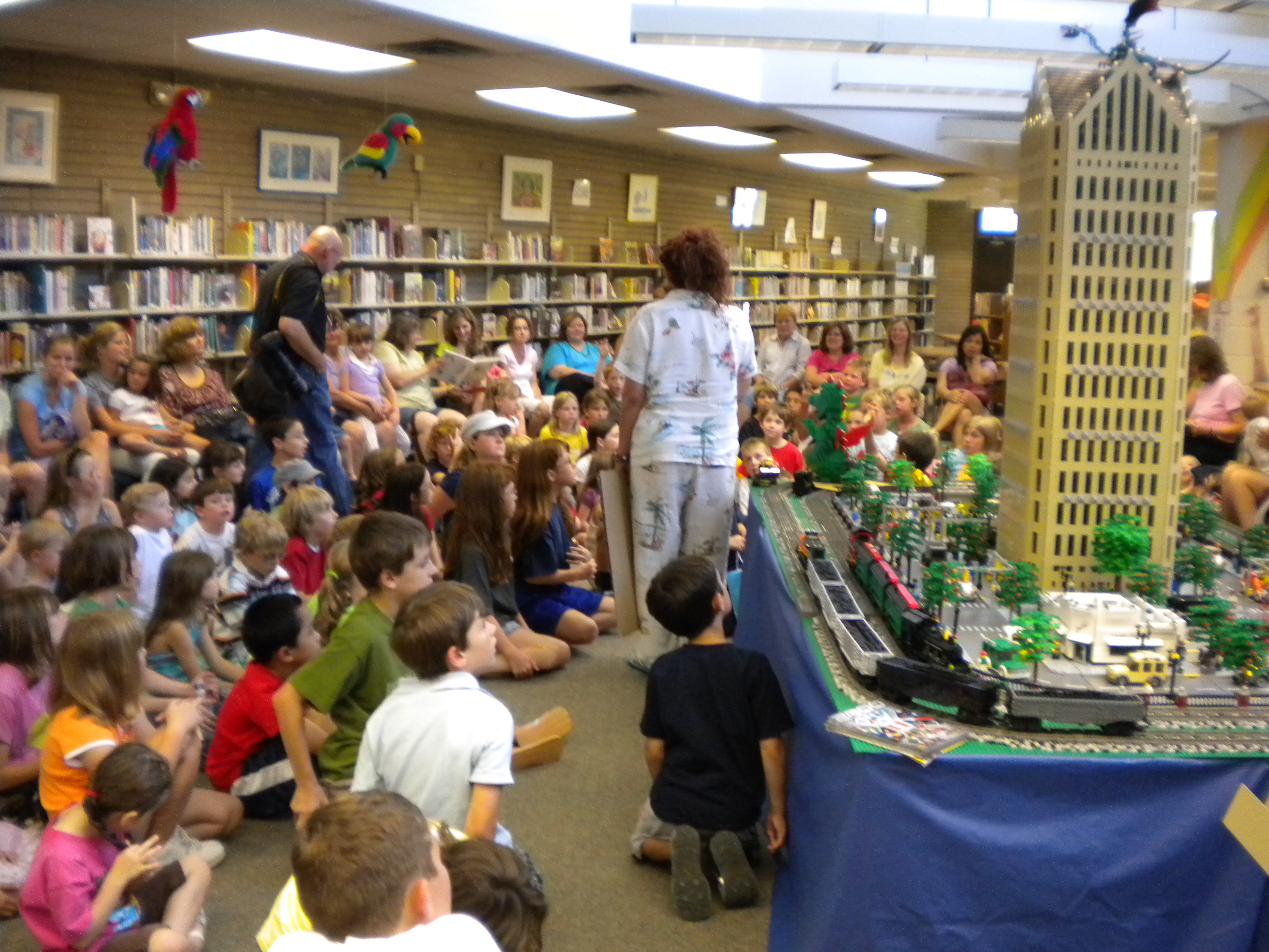 livonia_library_nobel_michlug_july_2009_10.jpg
