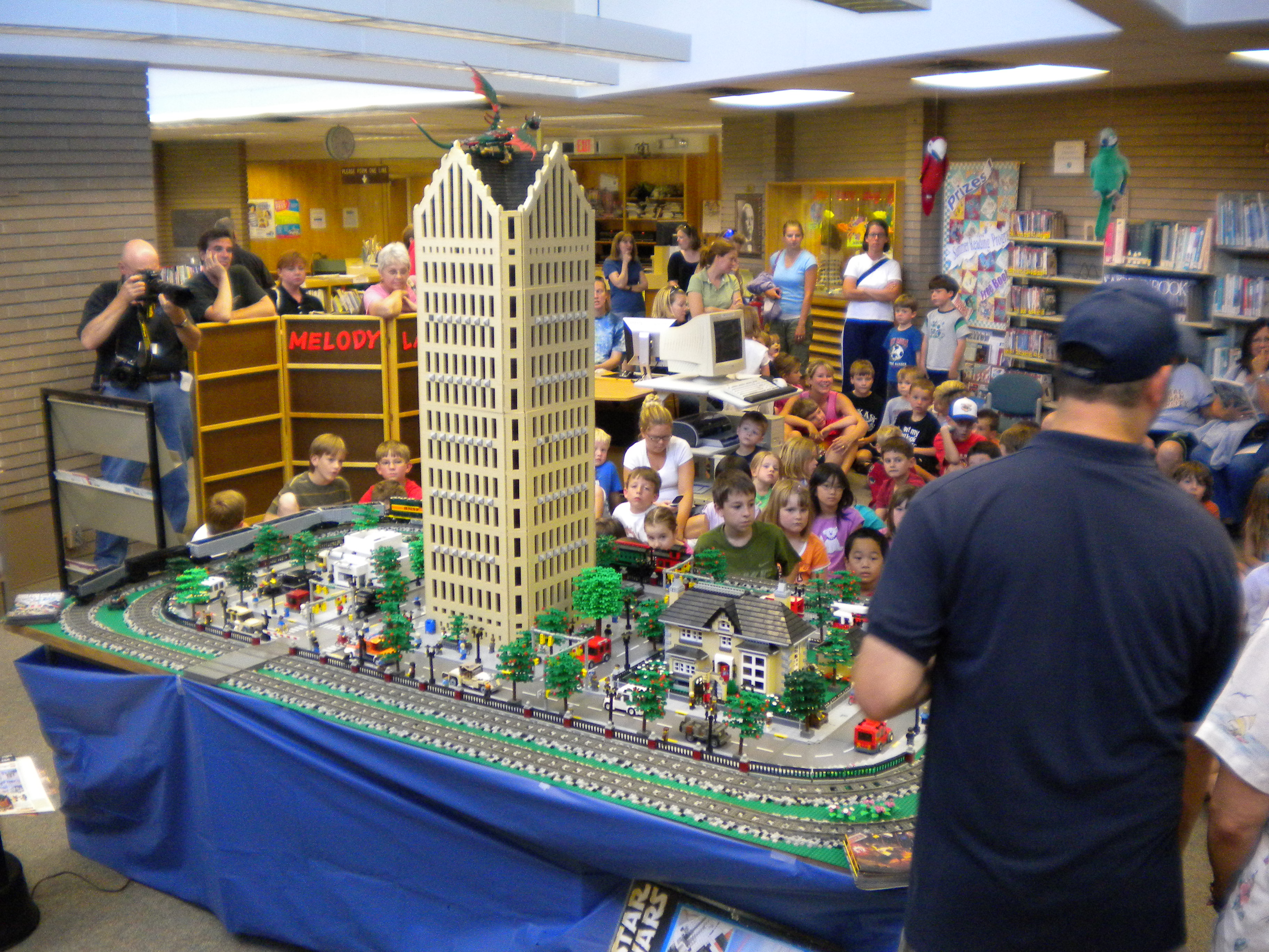livonia_library_nobel_michlug_july_2009_14.jpg