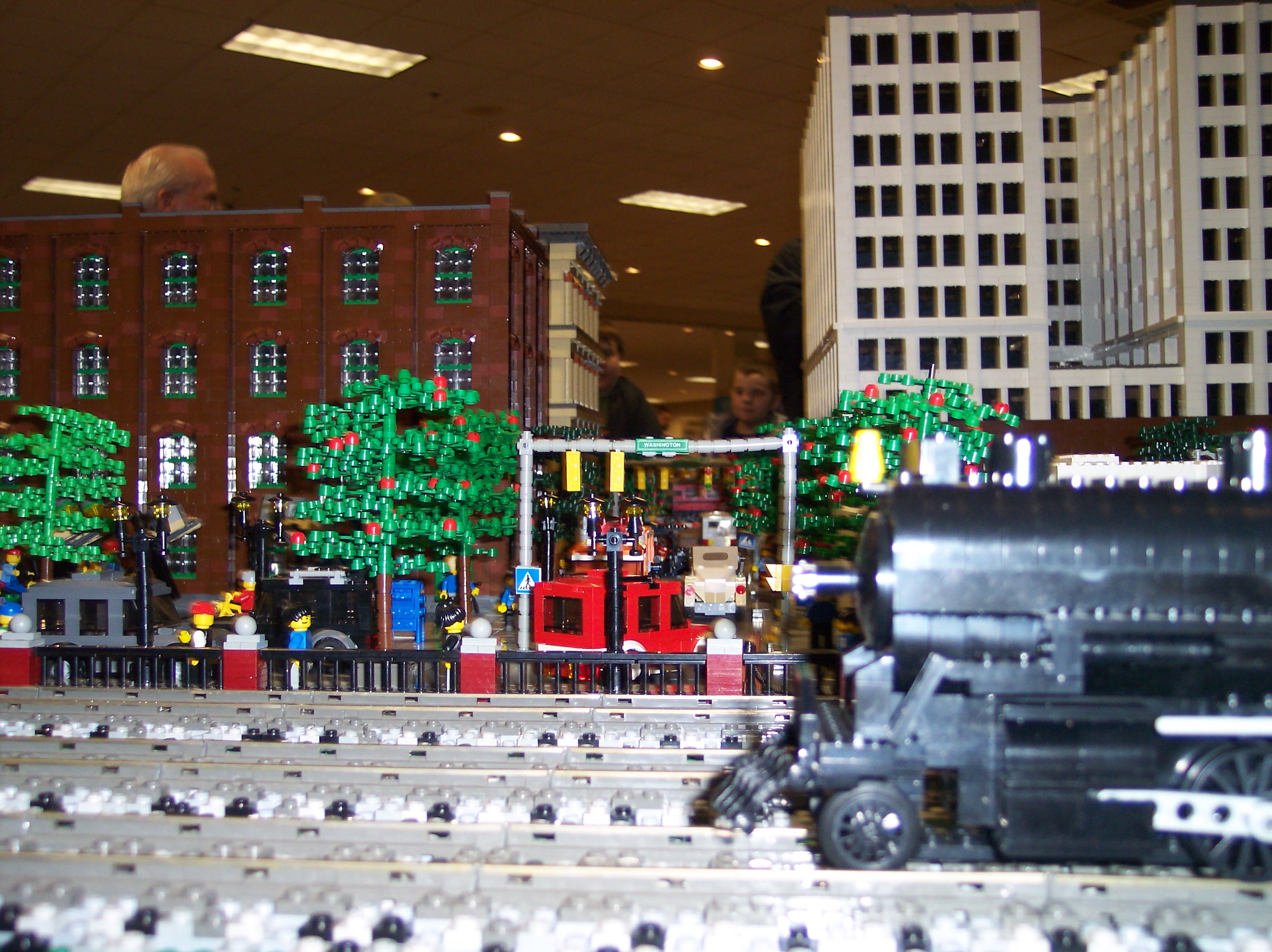 michlug_toledo_train_show_3-8-2009_016.jpg