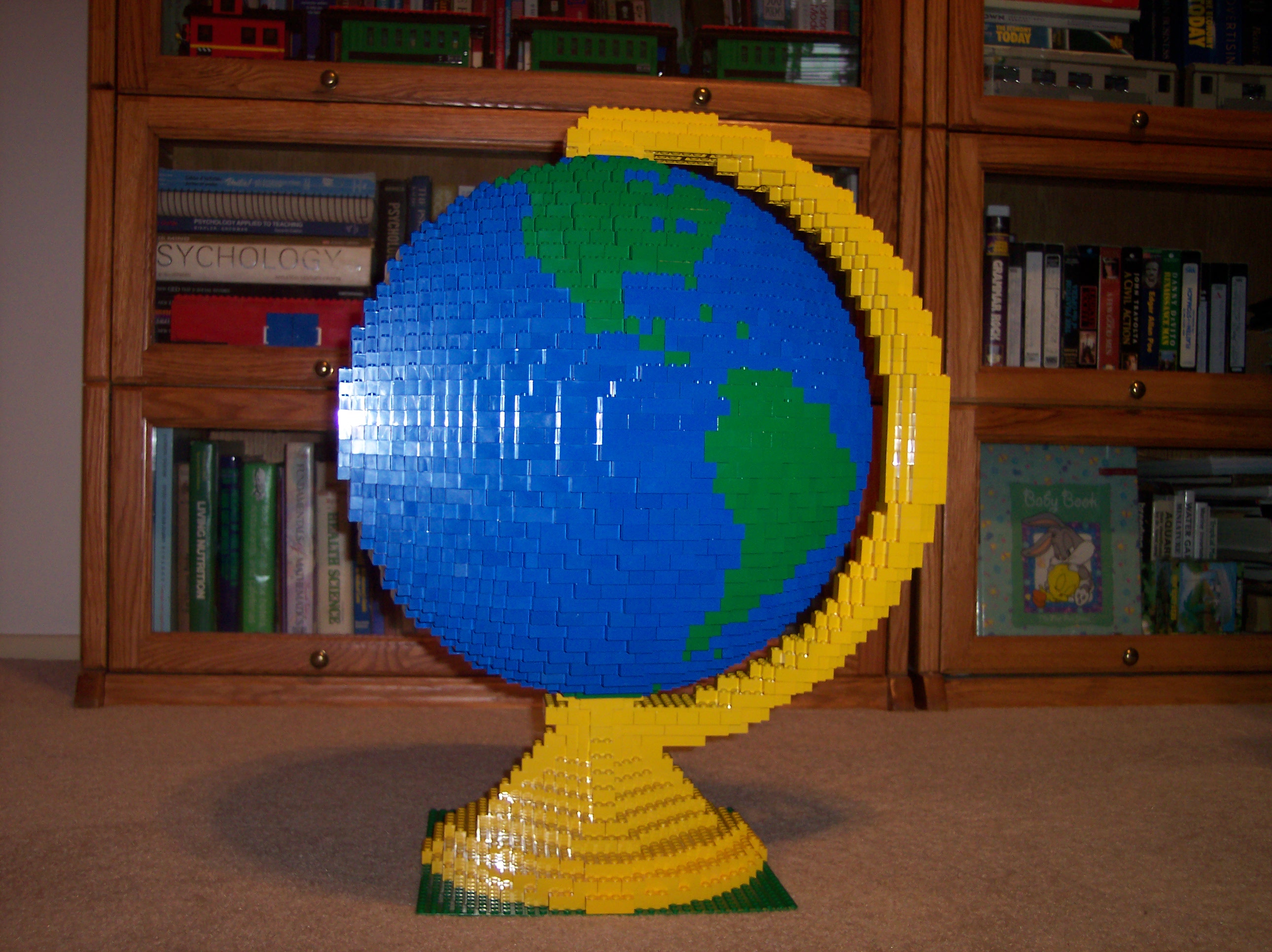 globe_2005_02.jpg
