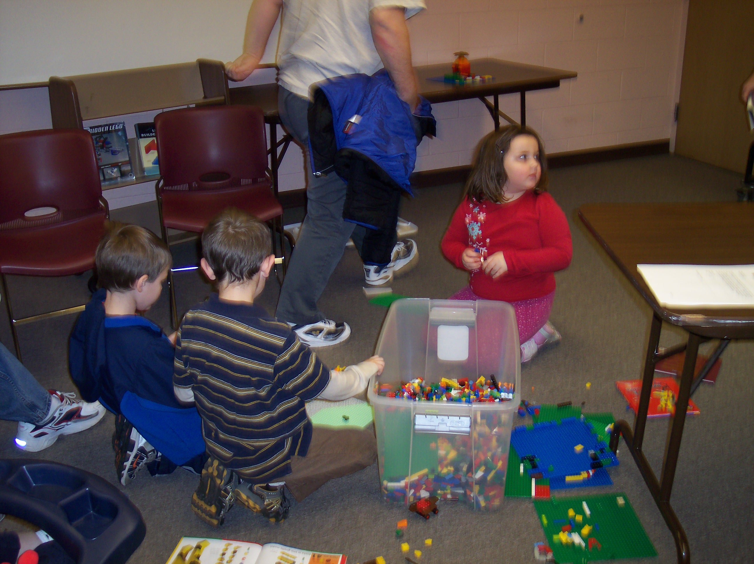 lego_day_sandburg_library_2008_10.jpg