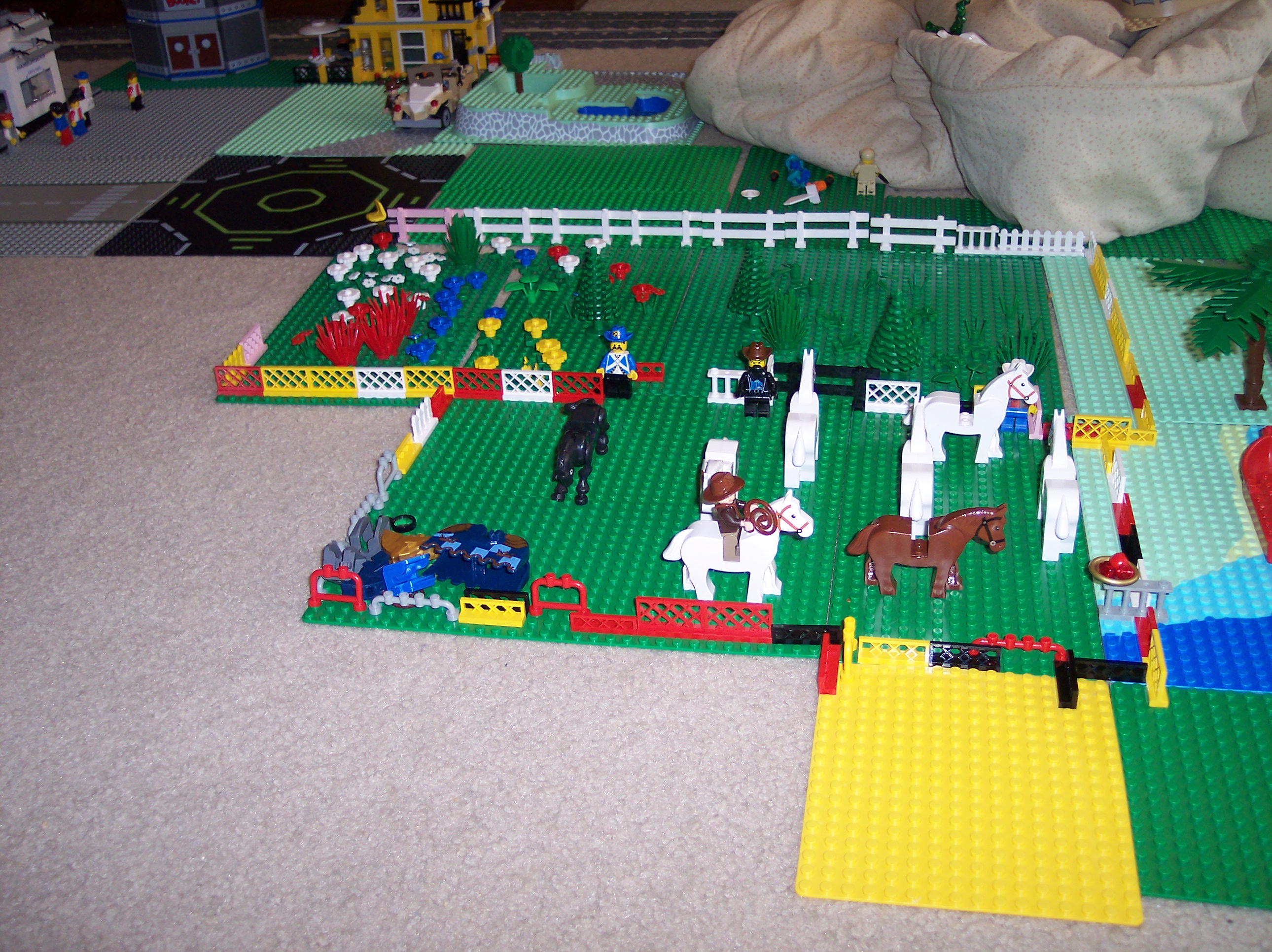 day_after_easter_fun_with_lego_2009_07.jpg