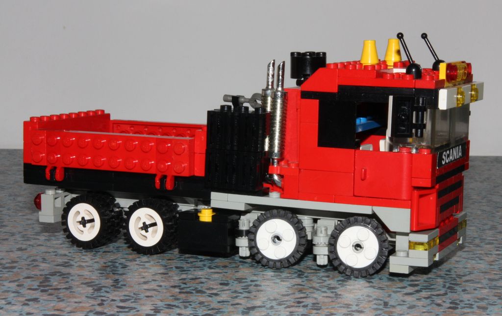 scania_4x8_05.jpg