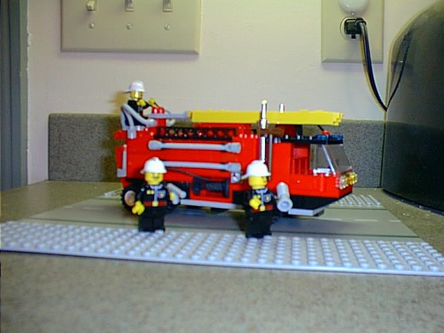 firetruck001.jpg