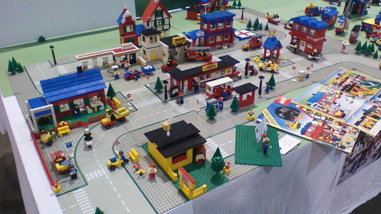 brickfair_2014_001.jpg