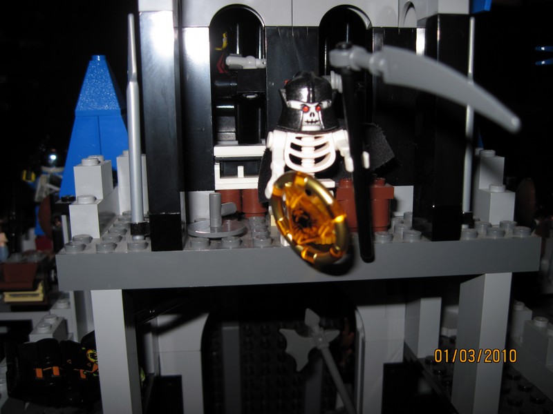 brickwars120104_071.jpg