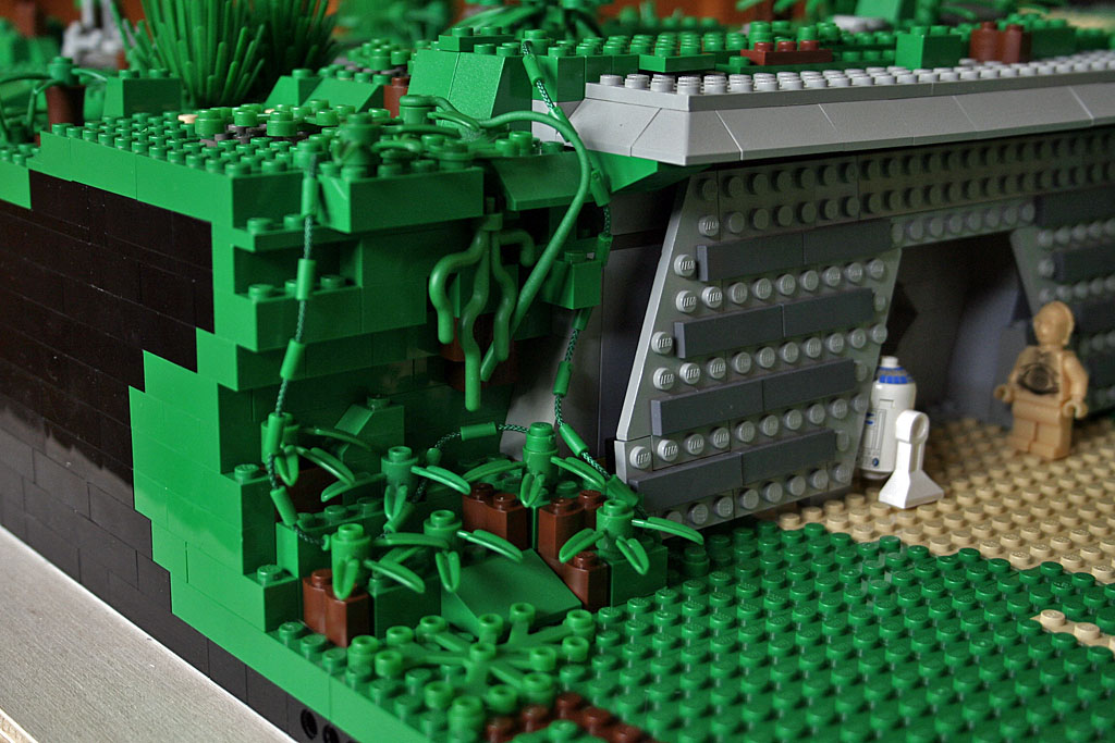 tbt_0101_brick_lego_endor_bunker.jpg