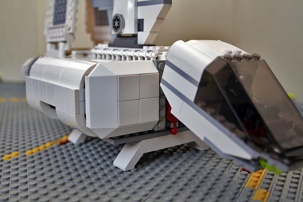 tbt_0055_brick_lego_landing_craft.jpg
