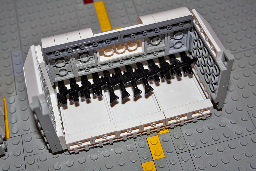 tbt_0067_brick_lego_landing_craft.jpg