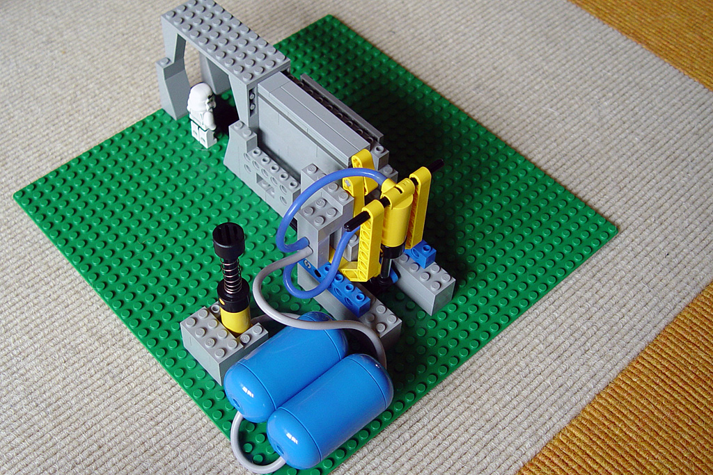 tbt_0029_brick_lego_panzertuer.jpg