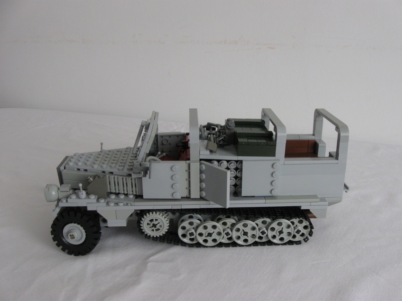 sdkfz11_03.jpg