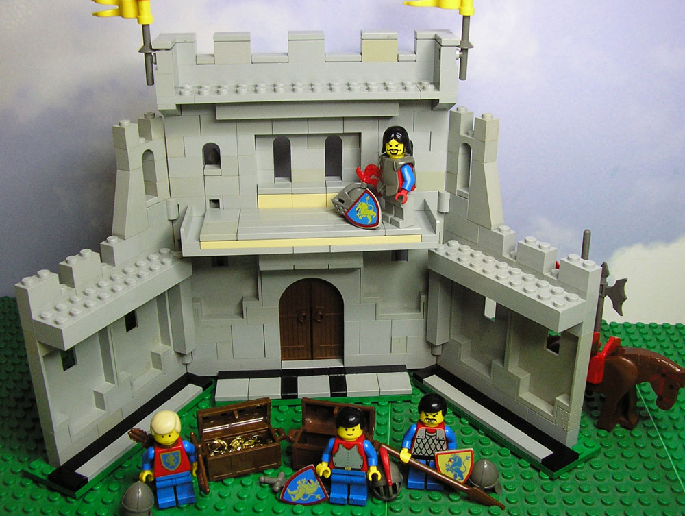 0_0_0_castle_6.jpg