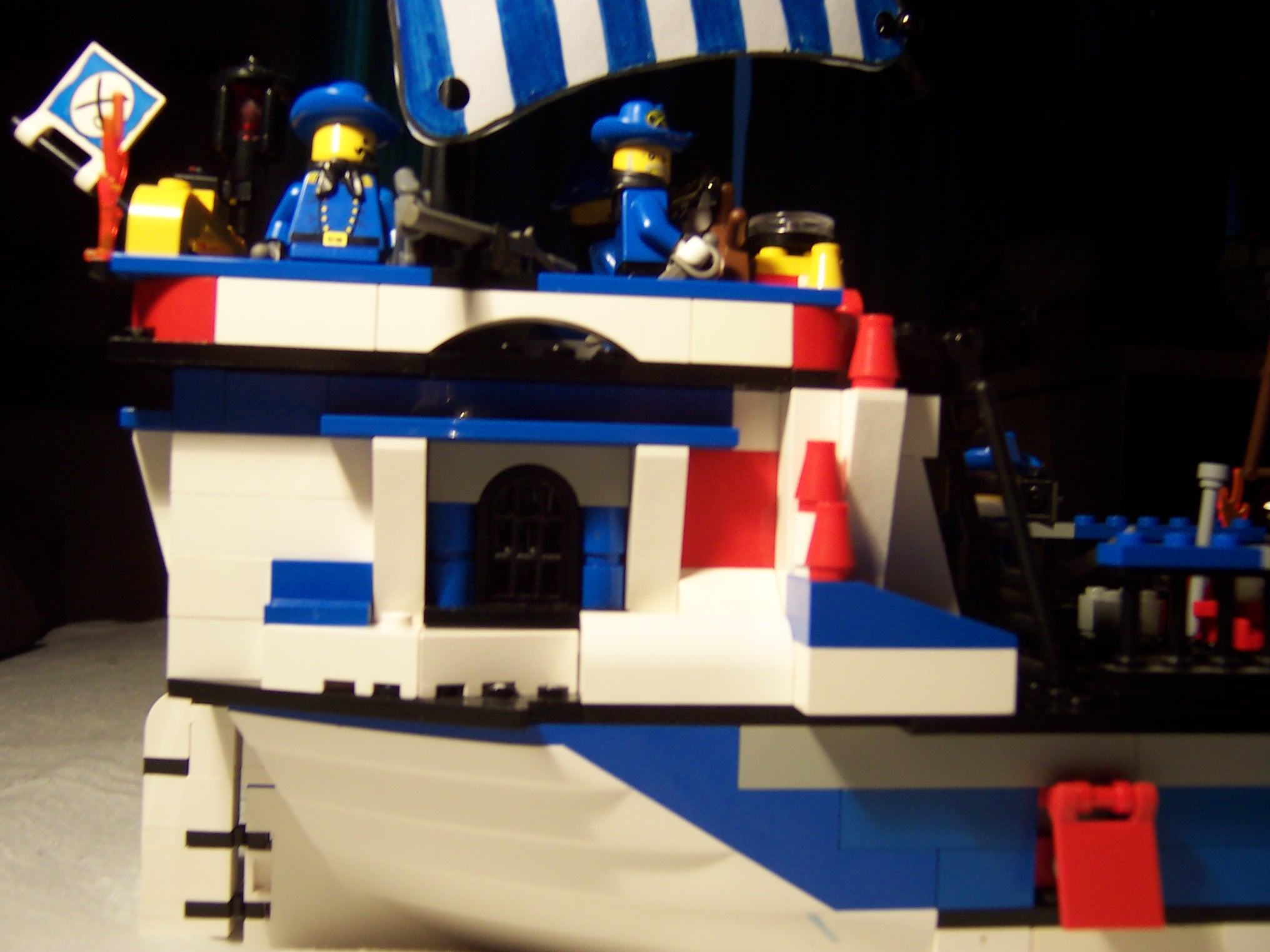 lego_pix_6-9-06_007.jpg