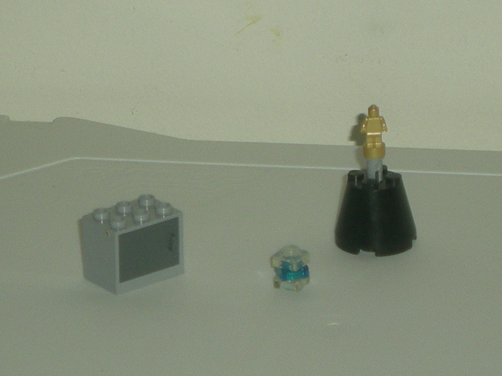 02_holocron_hologram.jpg