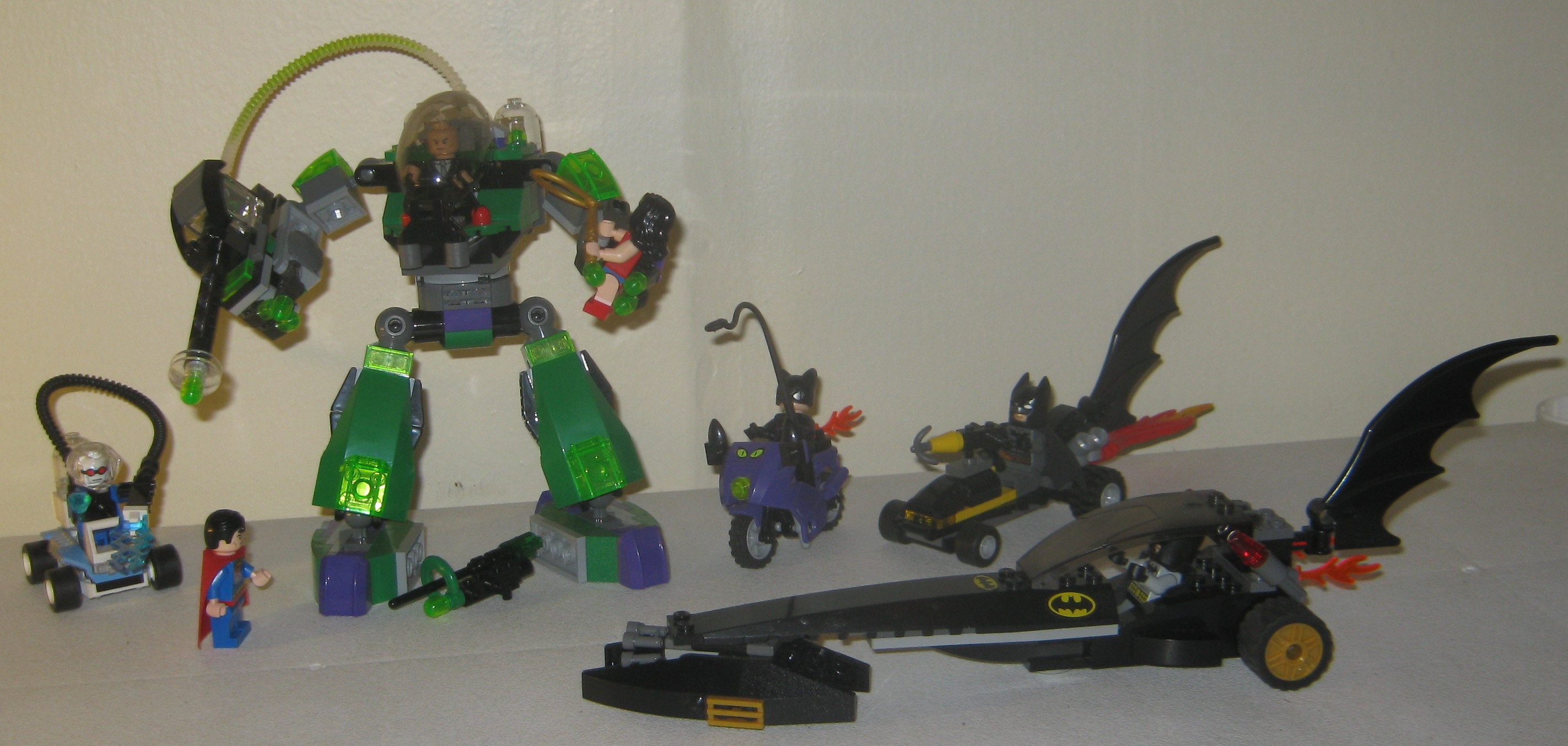 batman_land.jpg