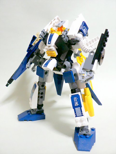 8103only_03.jpg