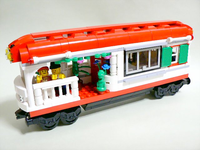 housetrain_02.jpg