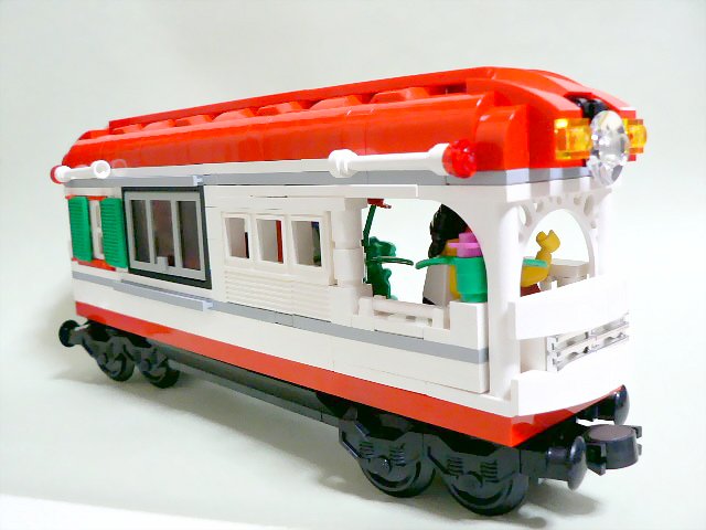 housetrain_06.jpg