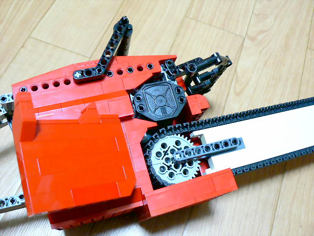 chainsaw_08.jpg