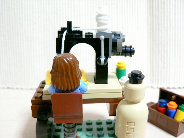 sewing_machine_05.jpg