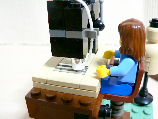sewing_machine_06.jpg