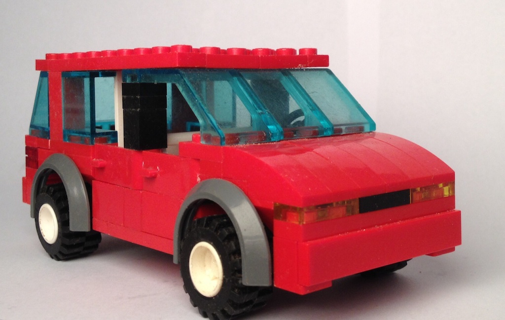 lego_red_suv_front.jpg
