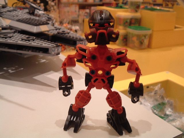 2004_0602newbionicle03182.gif