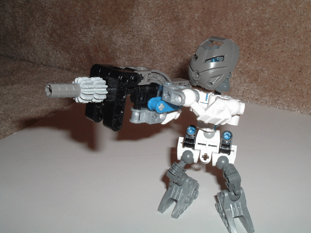 2004_0707bioniclestuff03552.gif