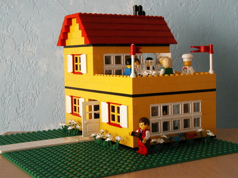 cafelego4.jpg