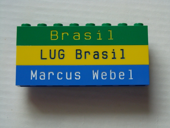 modelo_cracha_lug_1.jpg