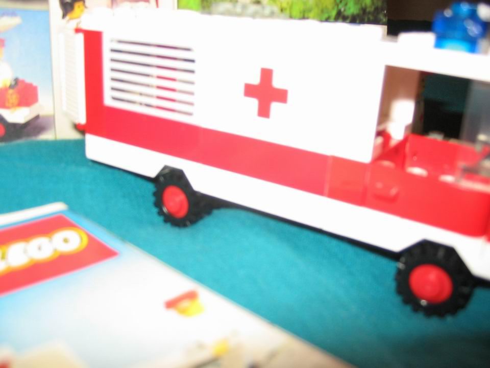 ambulance11.jpg
