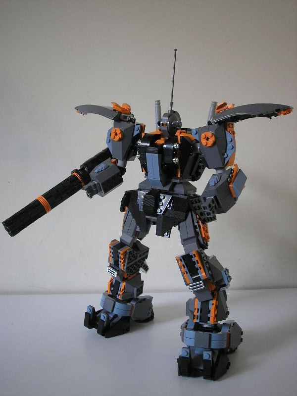 25_with_machine_cannon_pose.jpg