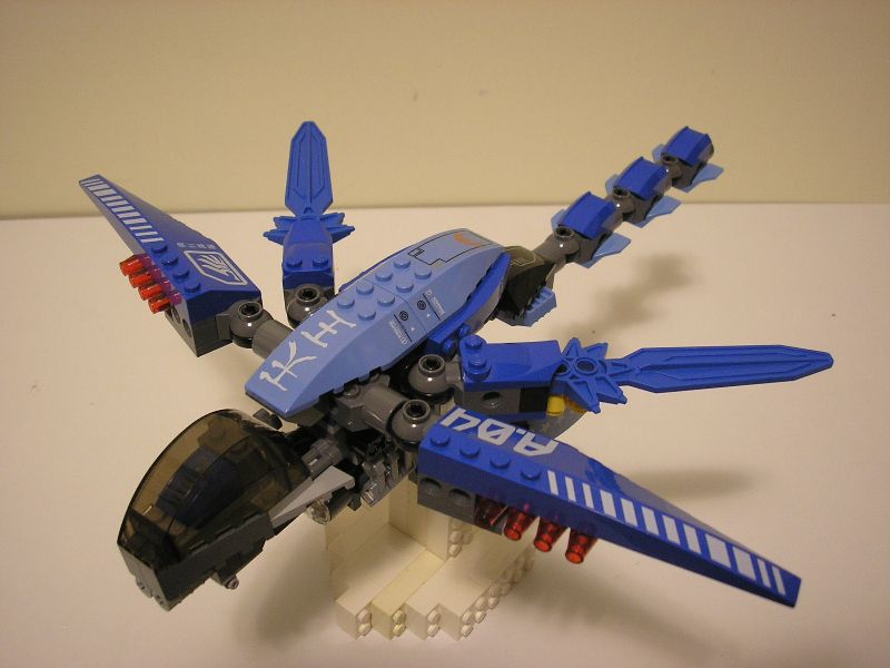 00_strike_dragonfly.jpg