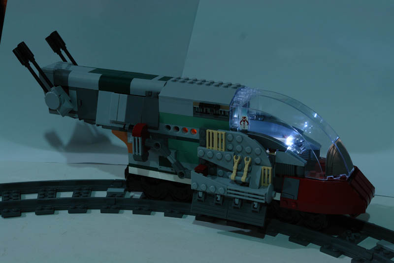 slave_i_train_nachapon_101020_7.jpg