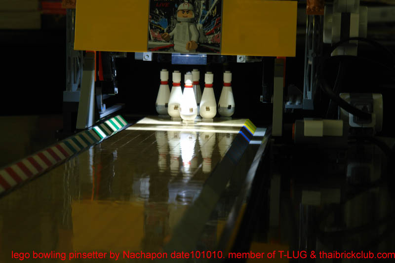 nachapon_lego_pinsetter_101010_02.jpg