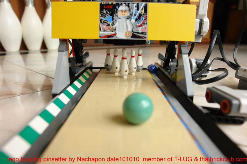 nachapon_lego_pinsetter_101010_19.jpg