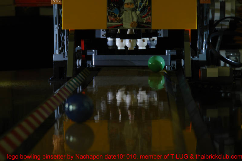 nachapon_lego_pinsetter_101010_24.jpg