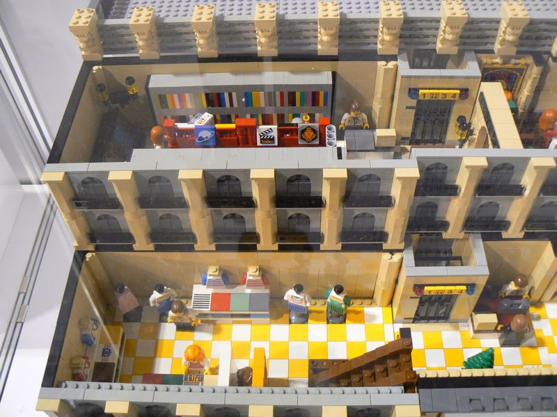 legoshow28.jpg